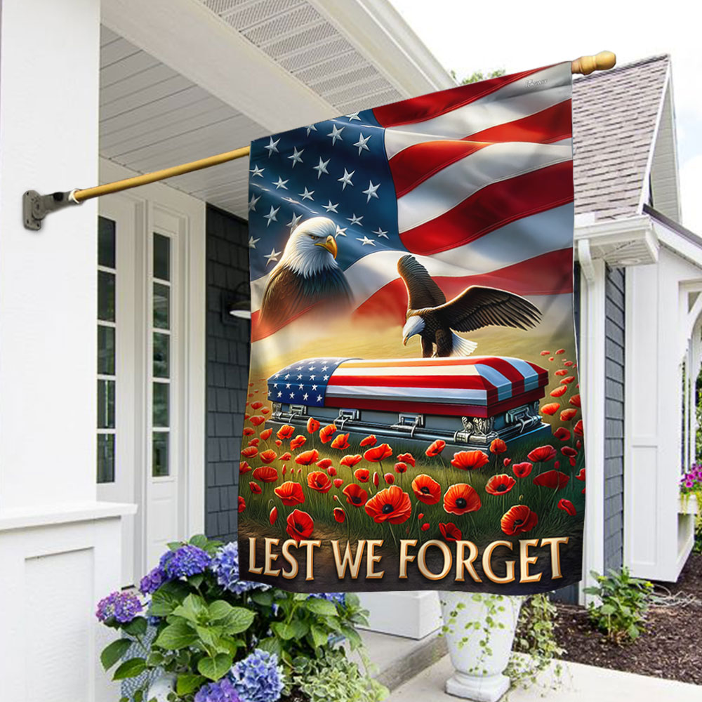 US Military Lest We Forget Flag Independence Day Merch Patriotic Decor