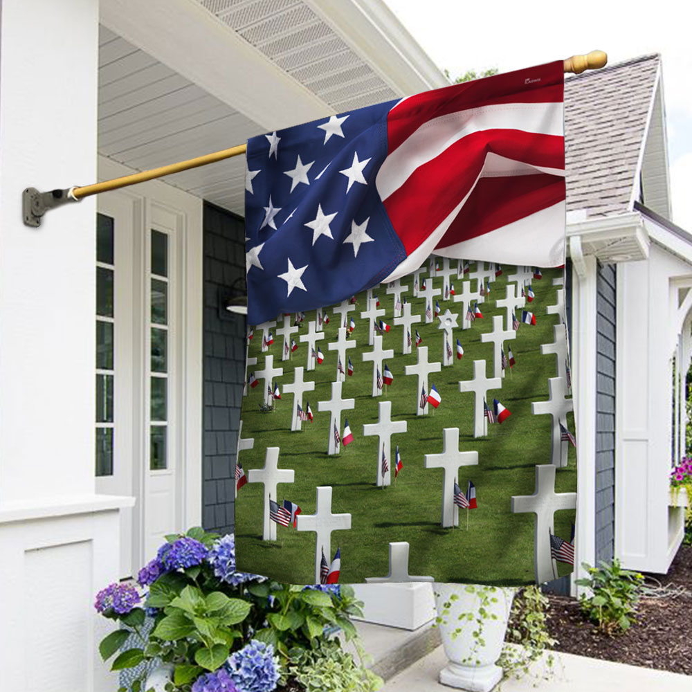 US Veteran Field Of Crosses Memorial For Fallen Soldiers Flag 4Th Of July Merch Patriotic Decor