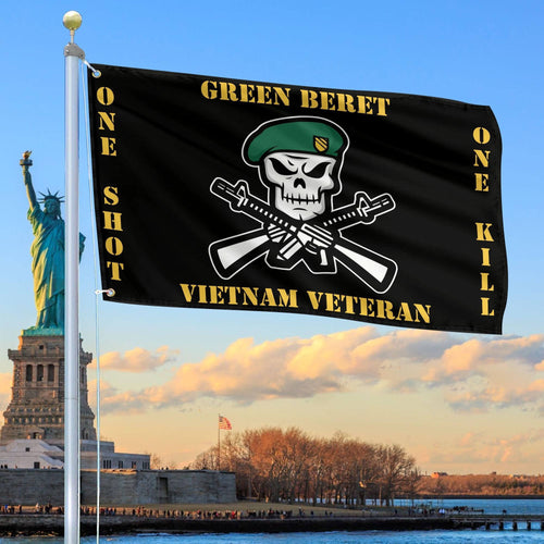 Green Beret Vietnam Veteran Grommet Flag Independence Day Decor Gift for Veteran Dad - Printvoro